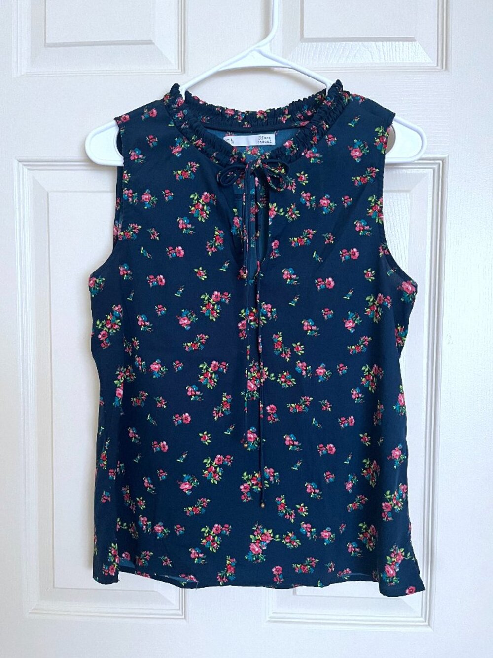 Sfera Womens Sleeveless Top - Size M Petite